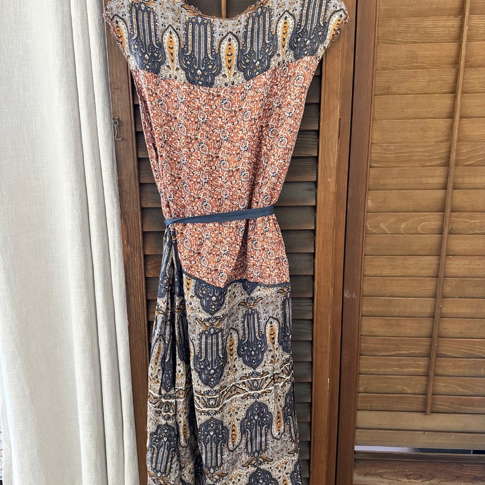 Beautiful Burning Torch summer dress! - Picture 2 of 8